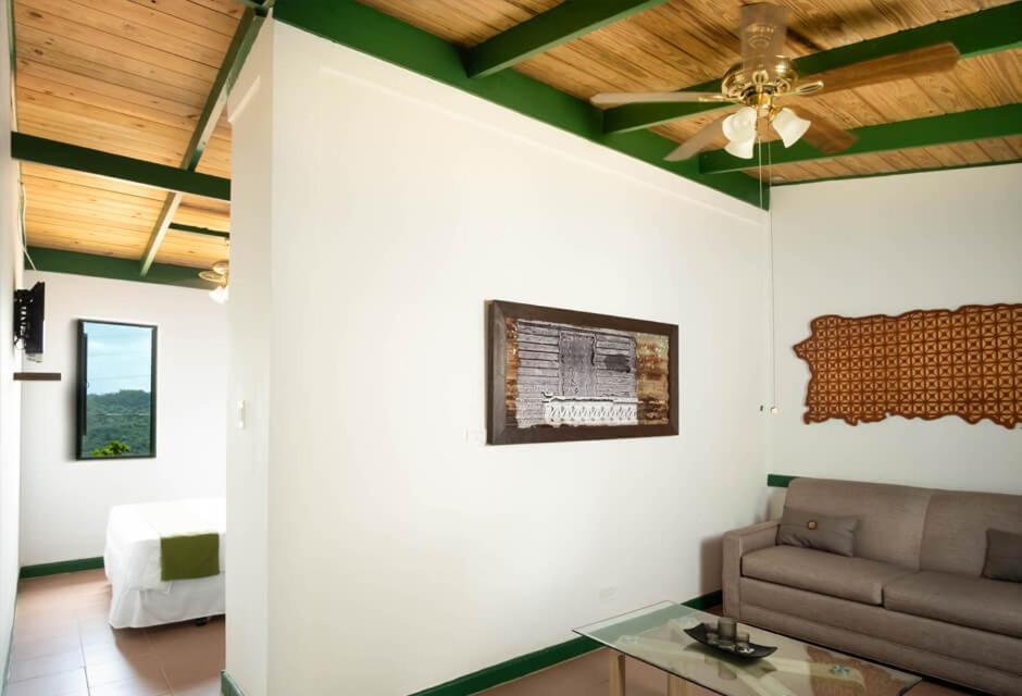 Hacienda Juanita Hotel Maricao Екстериор снимка